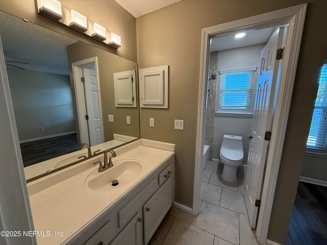 4578 BLUE STREAM Lane N, Jacksonville, FL 32224