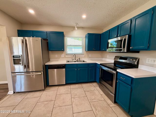 4578 BLUE STREAM Lane N, Jacksonville, FL 32224