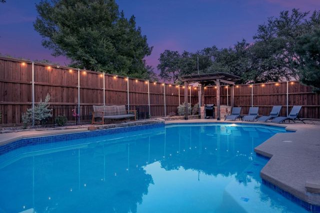 18104 Aramis Lane, Dallas, TX 75252