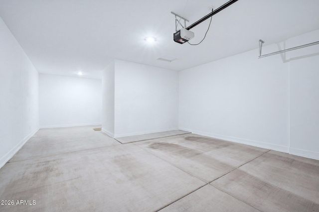 5963 E LONE CACTUS Road, Phoenix, AZ 85054