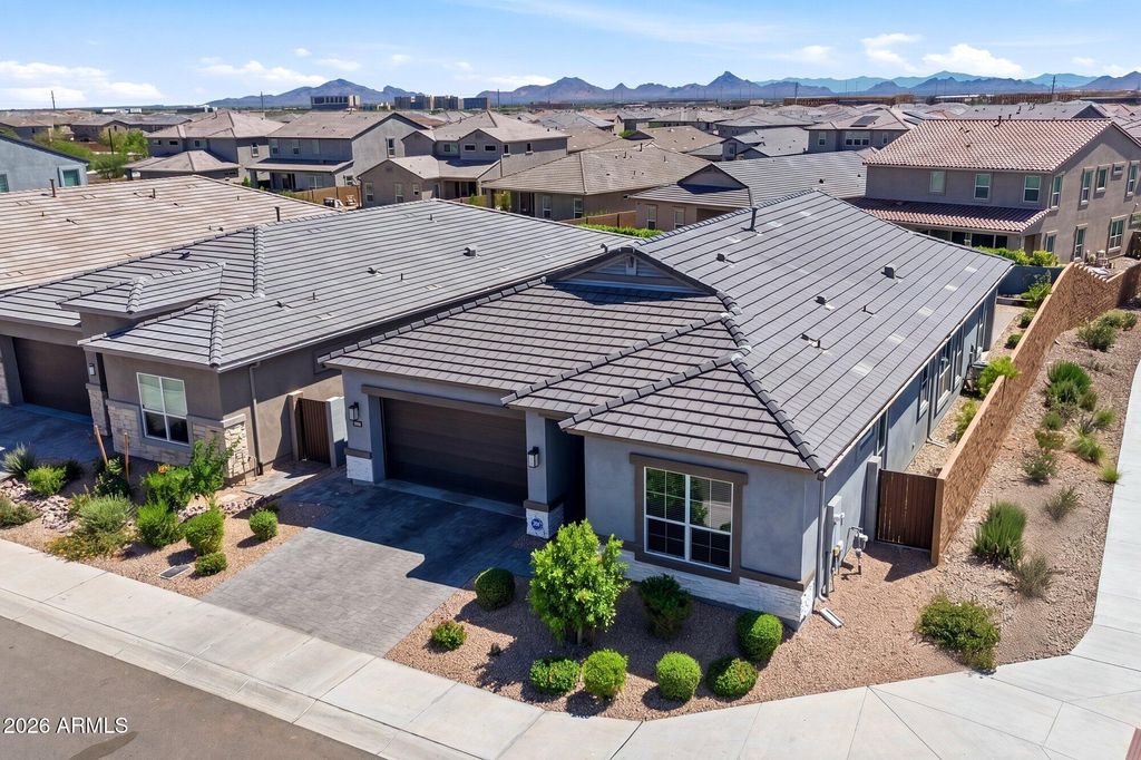 5963 E LONE CACTUS Road, Phoenix, AZ 85054
