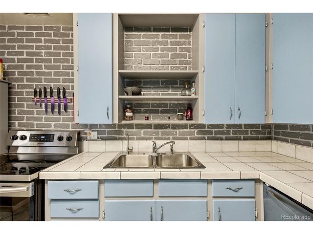2061 Carrol Ct, Thornton, CO 80229