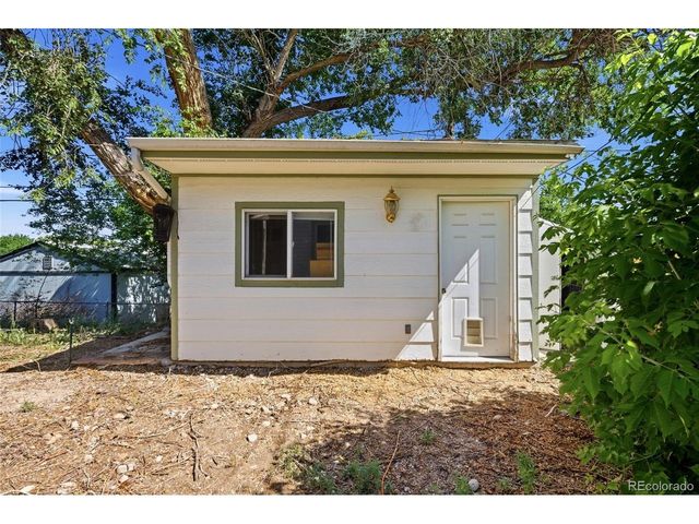 2061 Carrol Ct, Thornton, CO 80229