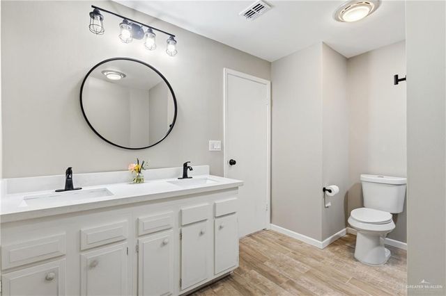 601 Hibiscus Avenue 19, Mcallen, TX 78501