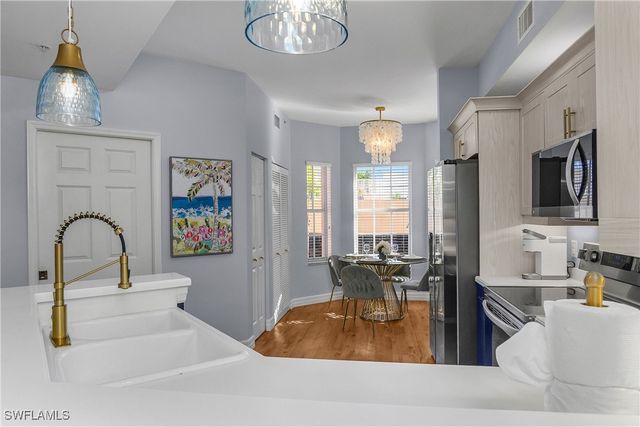 451 Bayfront PL 5201, Naples, FL 34102