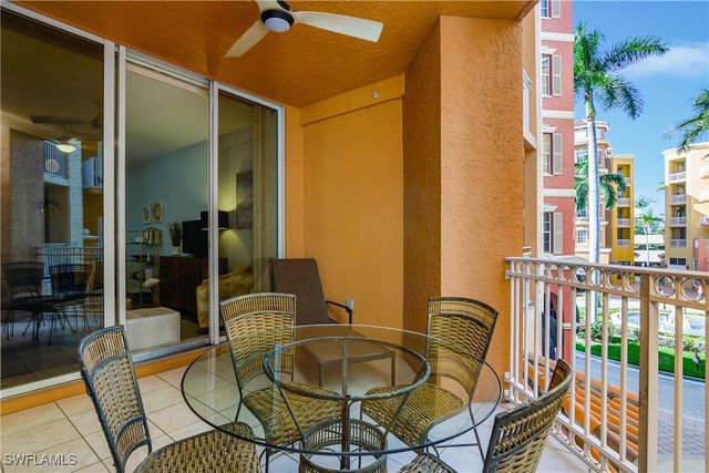 451 Bayfront PL 5201, Naples, FL 34102