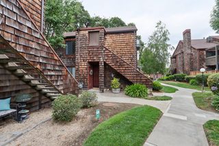 1555 Hecker Pass Road E201, Gilroy, CA 95020