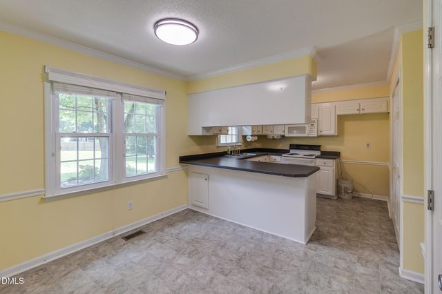 4124 Iverson Street, Raleigh, NC 27604