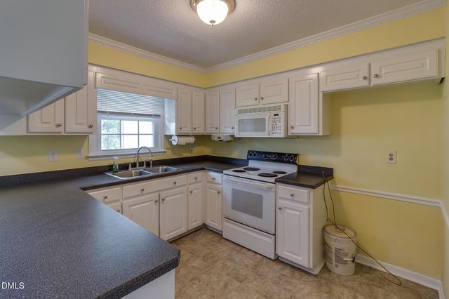 4124 Iverson Street, Raleigh, NC 27604