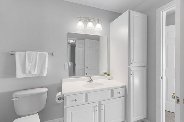 166 Bridgewater Trail, Hudson, WI 54016