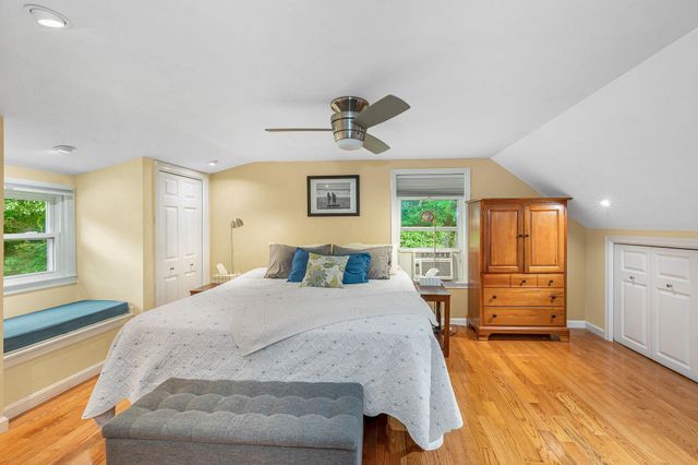 31 Leonard Drive, Pelham, NH 03076