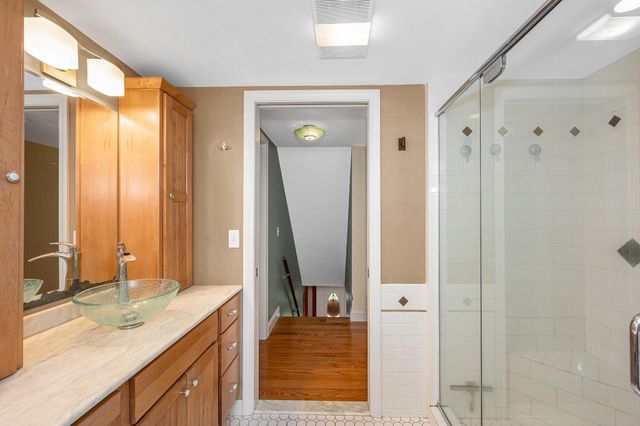 31 Leonard Drive, Pelham, NH 03076
