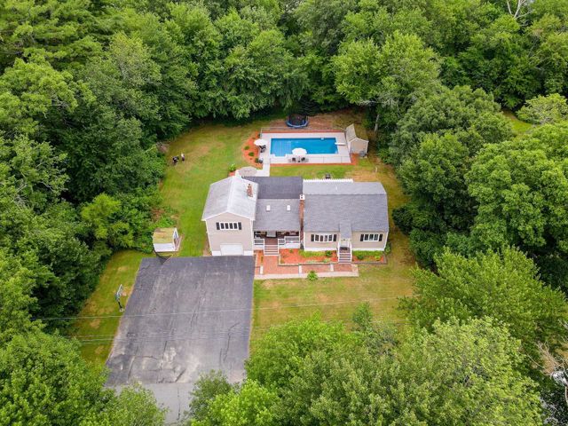 31 Leonard Drive, Pelham, NH 03076