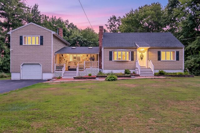 31 Leonard Drive, Pelham, NH 03076