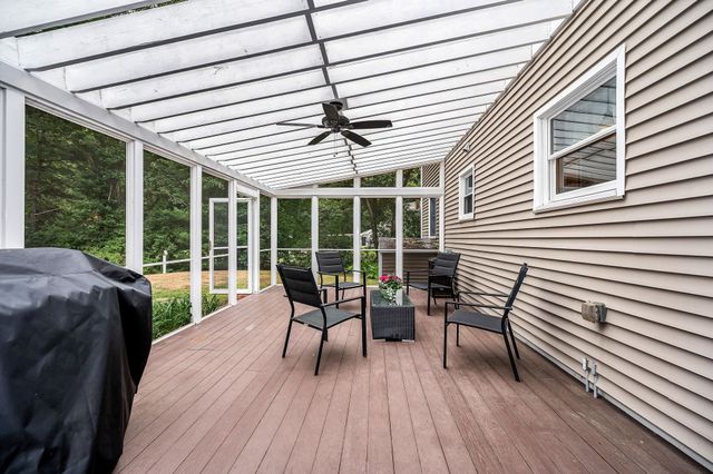 31 Leonard Drive, Pelham, NH 03076