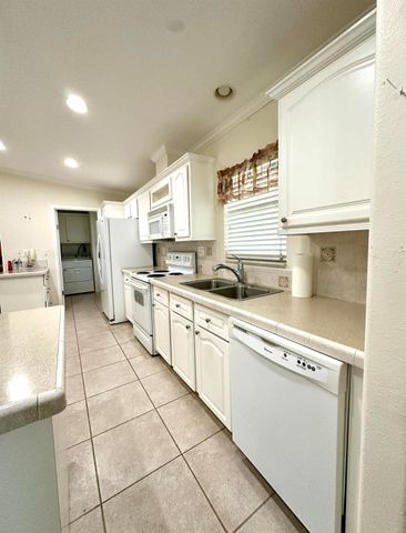 8260 E Club Road, Boca Raton, FL 33433