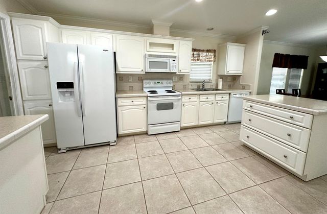 8260 E Club Road, Boca Raton, FL 33433