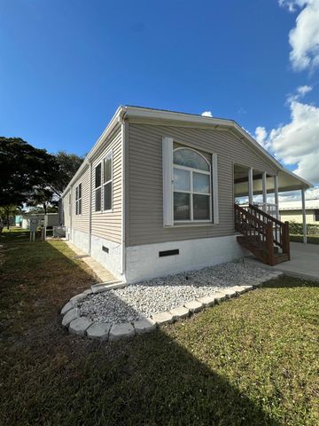 8260 E Club Road, Boca Raton, FL 33433