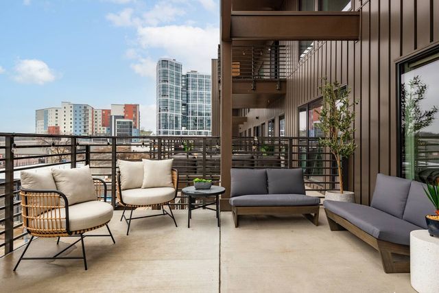 635 7th Ave S Apt 610, Nashville, TN 37203