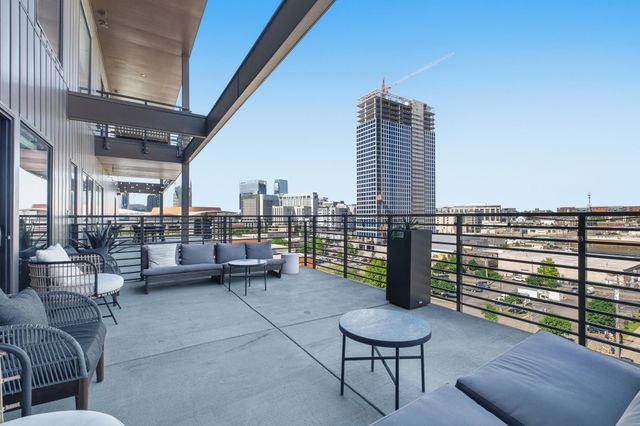 635 7th Ave S Apt 610, Nashville, TN 37203