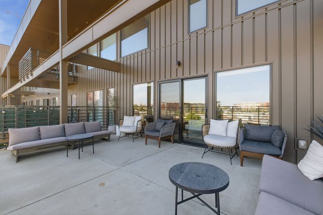 635 7th Ave S Apt 610, Nashville, TN 37203