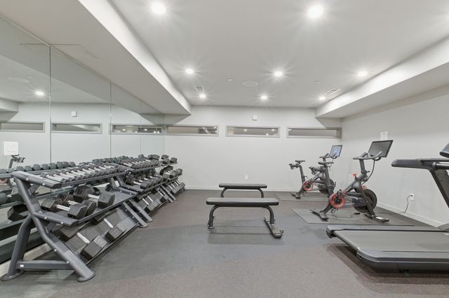 635 7th Ave S Apt 610, Nashville, TN 37203