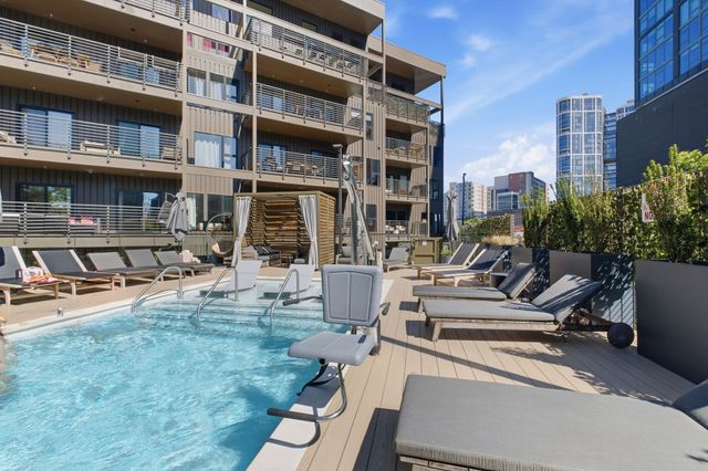 635 7th Ave S Apt 610, Nashville, TN 37203