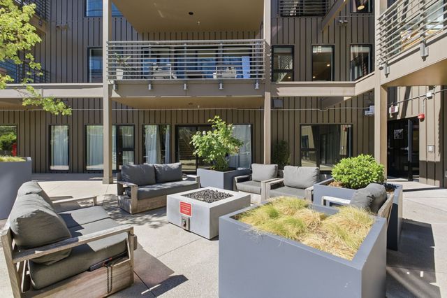 635 7th Ave S Apt 610, Nashville, TN 37203