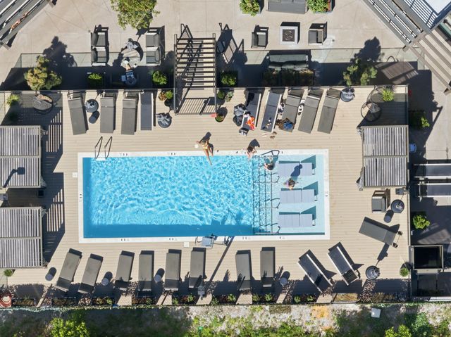 635 7th Ave S Apt 610, Nashville, TN 37203