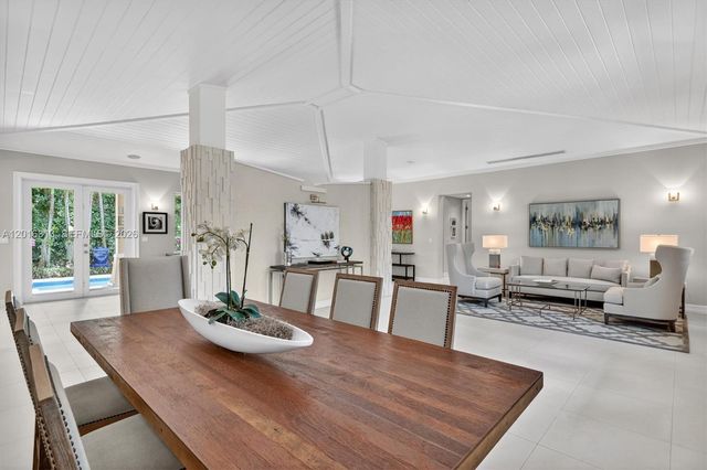 442 Amalfi Avenue, Coral Gables, FL 33146