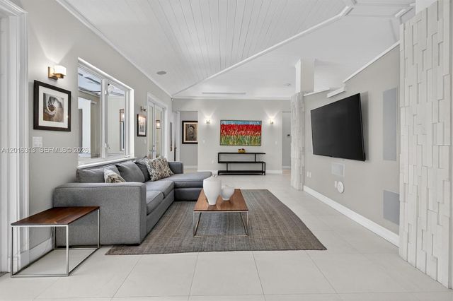 442 Amalfi Avenue, Coral Gables, FL 33146