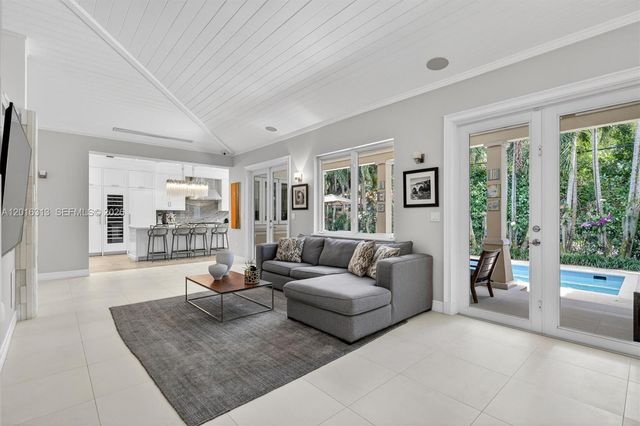 442 Amalfi Avenue, Coral Gables, FL 33146