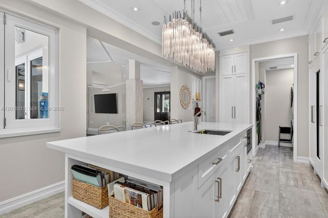 442 Amalfi Avenue, Coral Gables, FL 33146