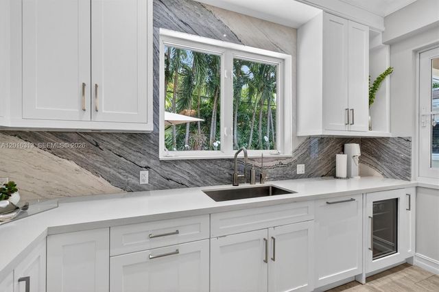 442 Amalfi Avenue, Coral Gables, FL 33146
