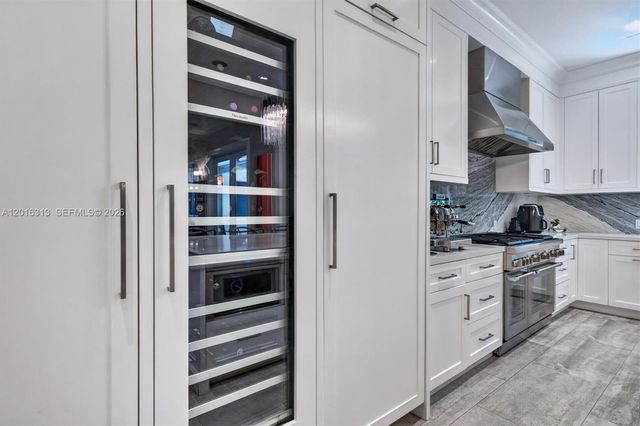 442 Amalfi Avenue, Coral Gables, FL 33146