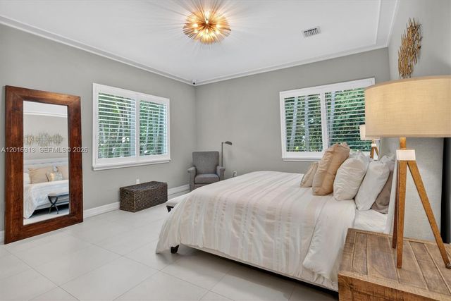 442 Amalfi Avenue, Coral Gables, FL 33146