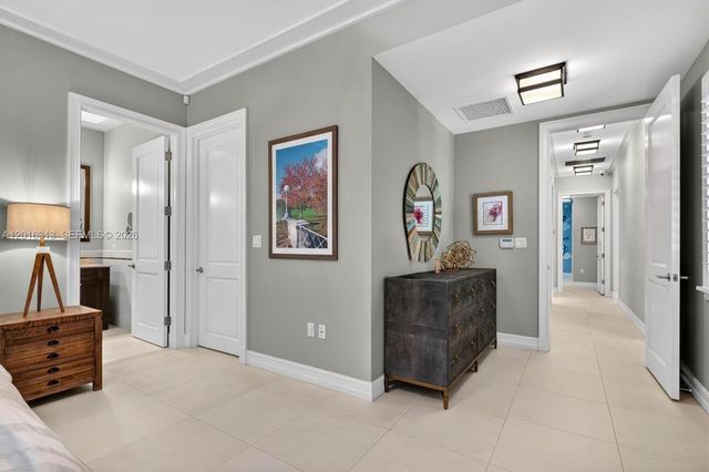 442 Amalfi Avenue, Coral Gables, FL 33146