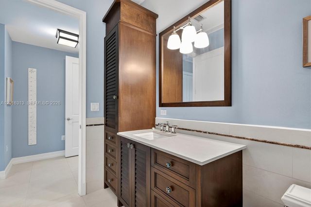 442 Amalfi Avenue, Coral Gables, FL 33146