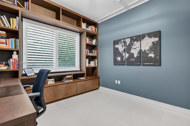 442 Amalfi Avenue, Coral Gables, FL 33146