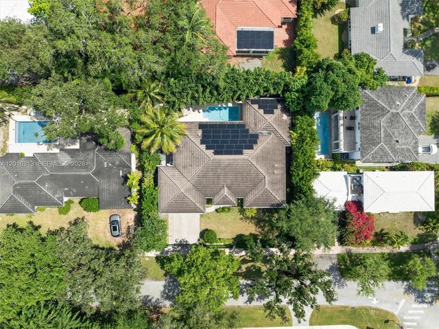 442 Amalfi Avenue, Coral Gables, FL 33146