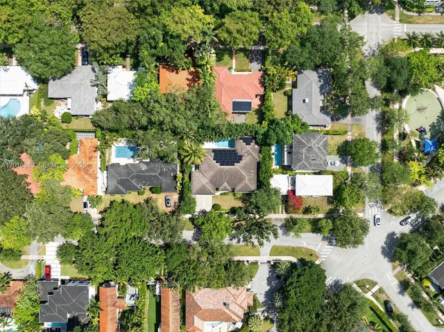 442 Amalfi Avenue, Coral Gables, FL 33146