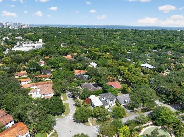 442 Amalfi Avenue, Coral Gables, FL 33146