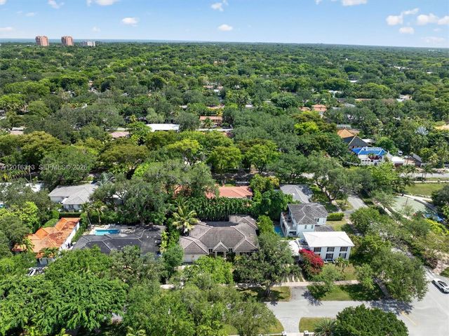 442 Amalfi Avenue, Coral Gables, FL 33146