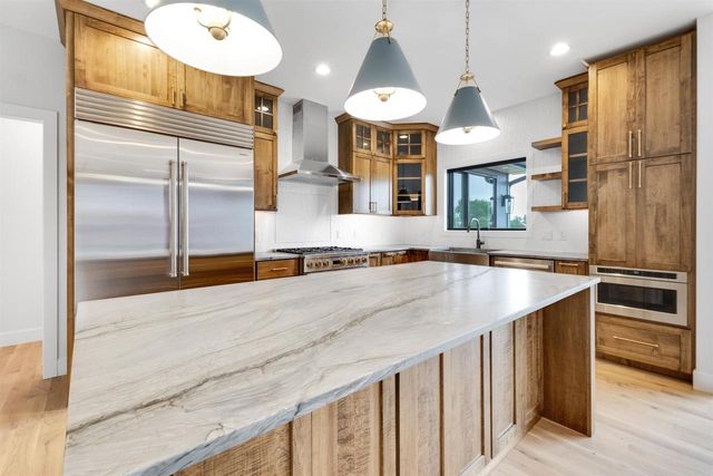 635 Rustic Rise Way, Verona, WI 53593