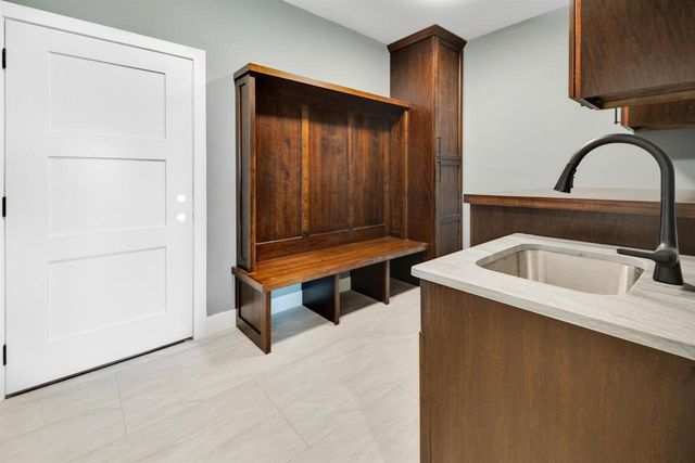 635 Rustic Rise Way, Verona, WI 53593