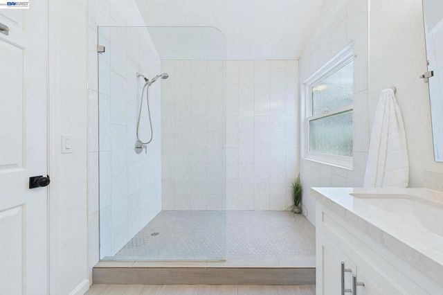 9953 Mangos Dr, San Ramon, CA 94583