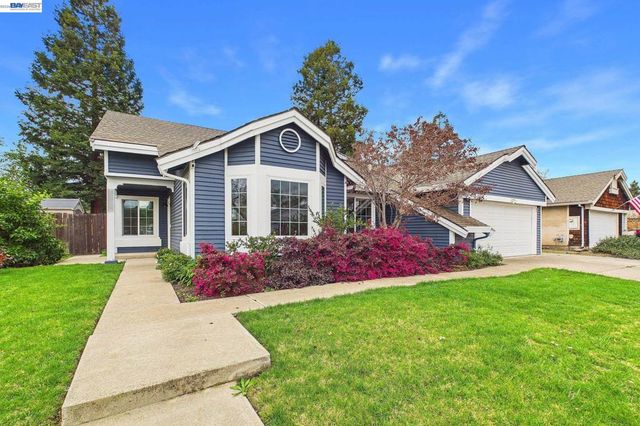 9953 Mangos Dr, San Ramon, CA 94583