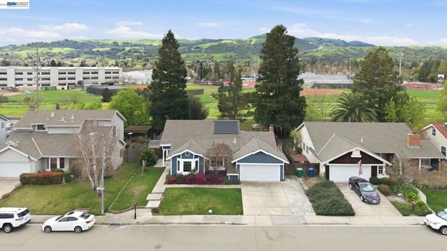 9953 Mangos Dr, San Ramon, CA 94583