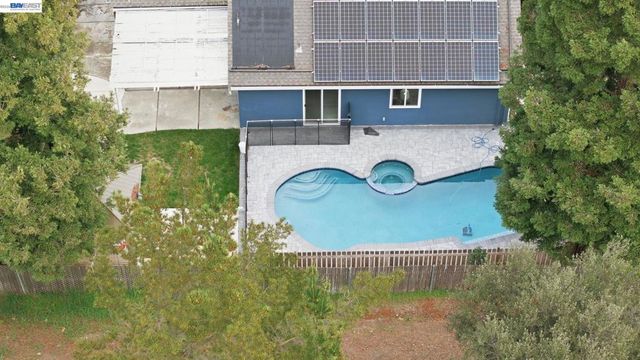 9953 Mangos Dr, San Ramon, CA 94583