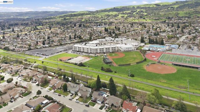 9953 Mangos Dr, San Ramon, CA 94583